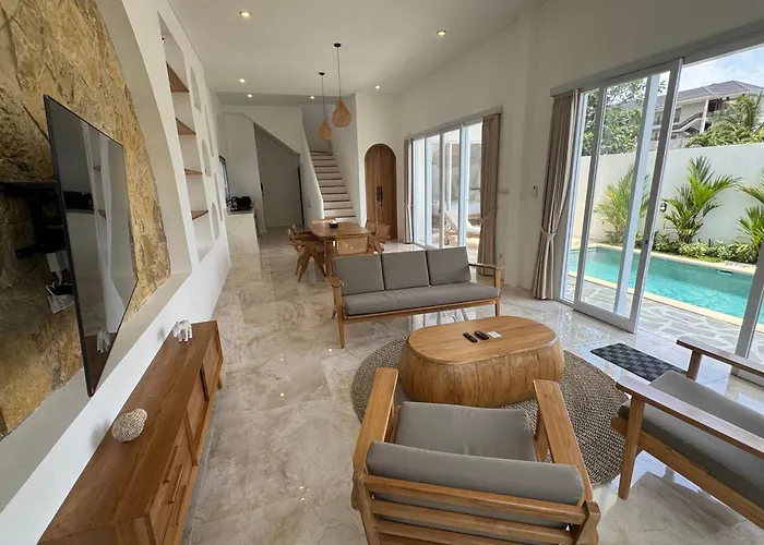 Villa Chic Brand New 4 Bedroom With Pool Near The