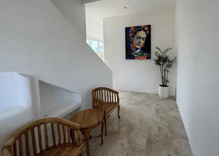 Chic Brand New 4 Bedroom With Pool Near The Villa *